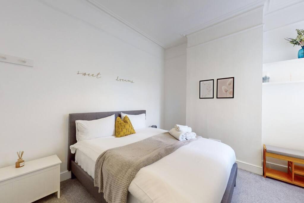 Spacious 2Bd Apartment Cricklewood London Eksteriør bilde